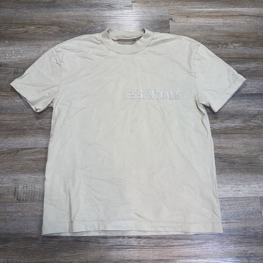 Fear of God Essentials Short-Sleeve Shirt Mens M Cream Eggshell Oversized Fit